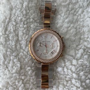 SOLD ON M.‼️Michael Kors Watch